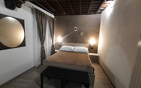 Viccinella House