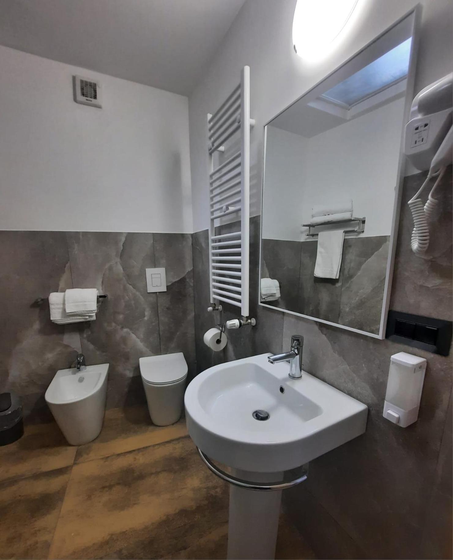 Ferienwohnung Viccinella House Capranica Exterior foto