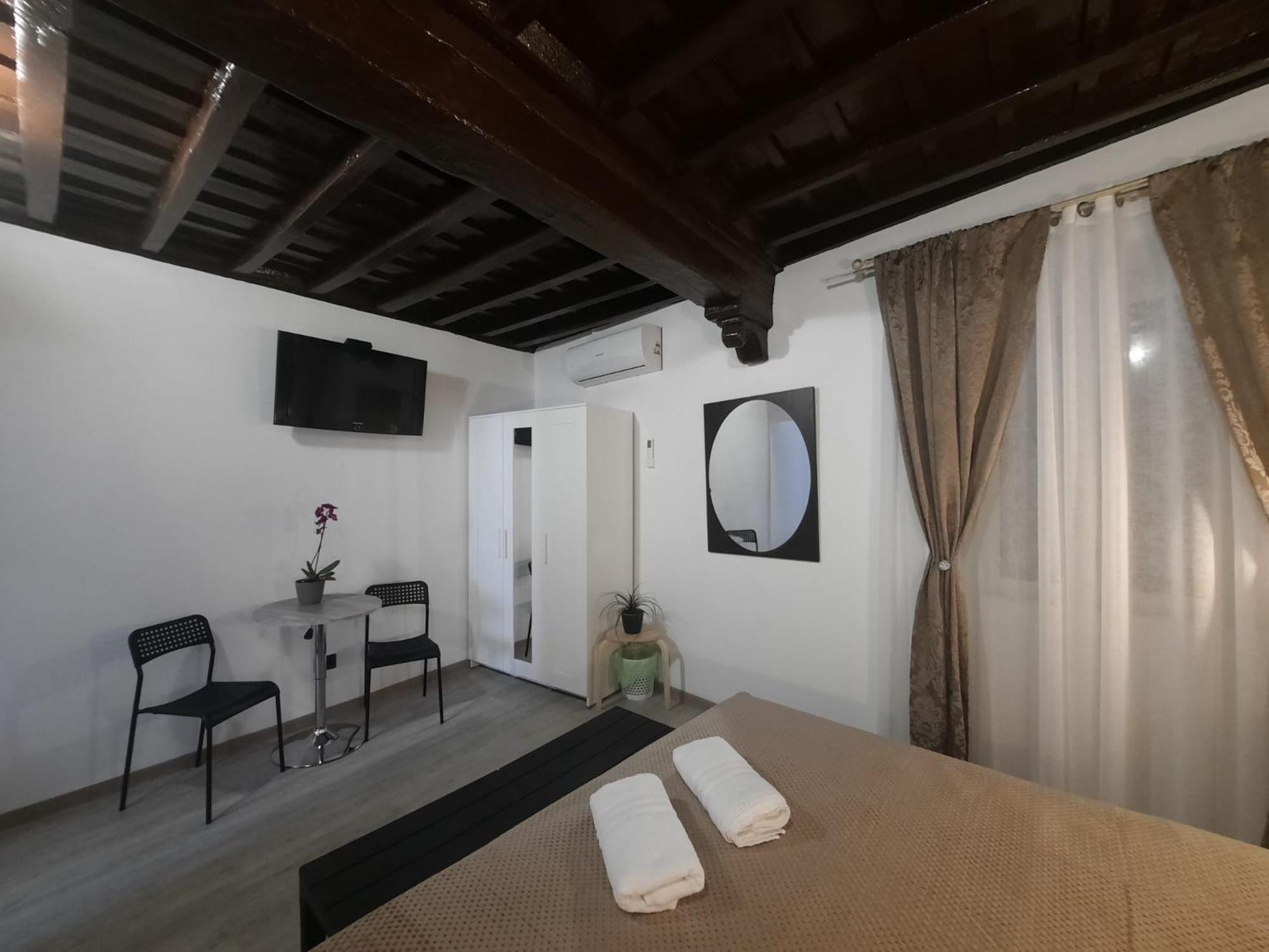 Ferienwohnung Viccinella House Capranica Exterior foto