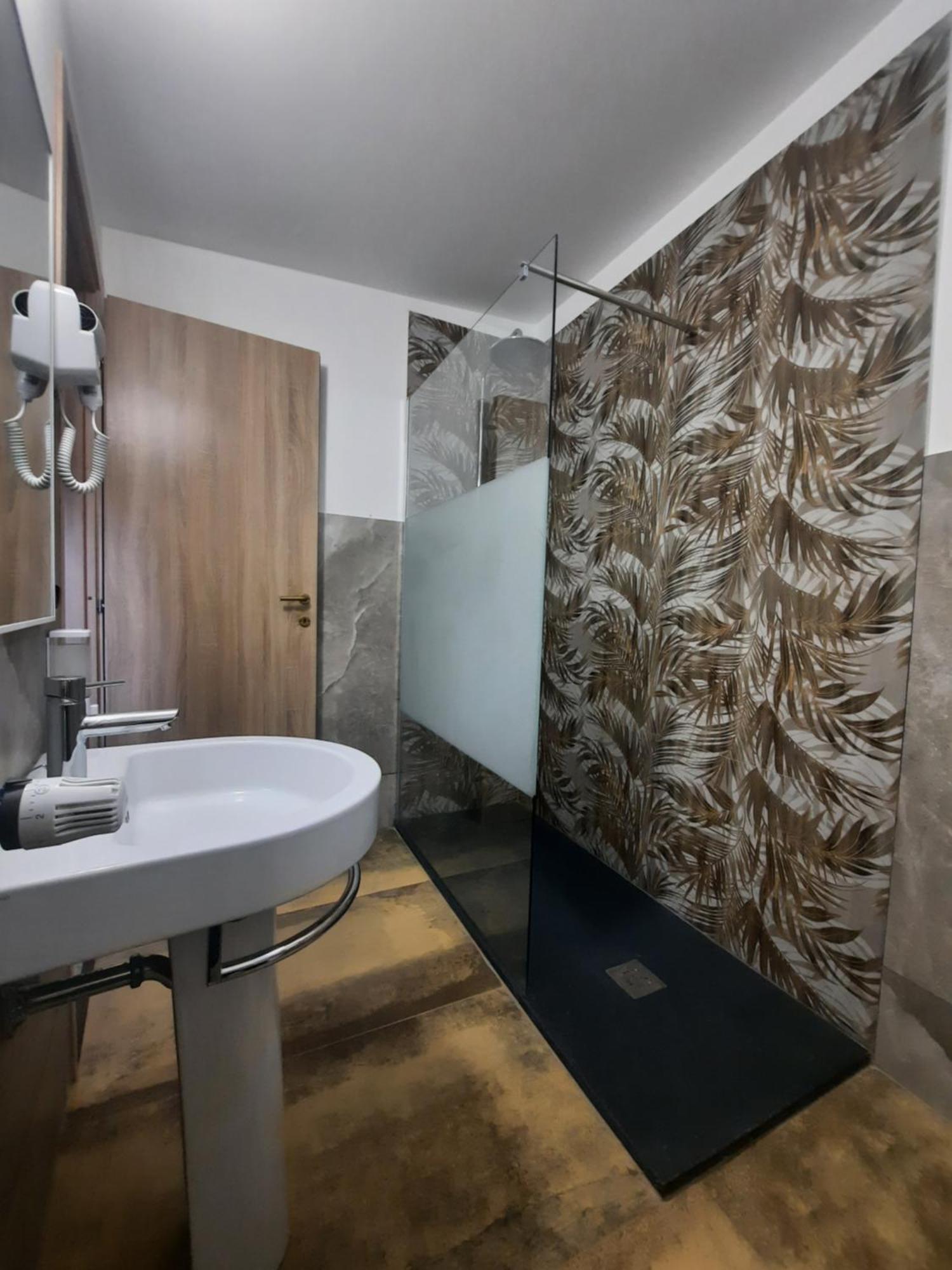 Ferienwohnung Viccinella House Capranica Exterior foto